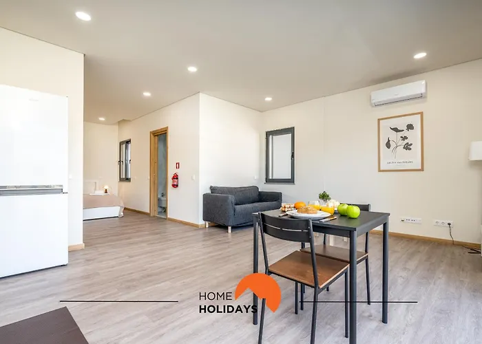 #234 Serenity Refuge W Balcony And Pool