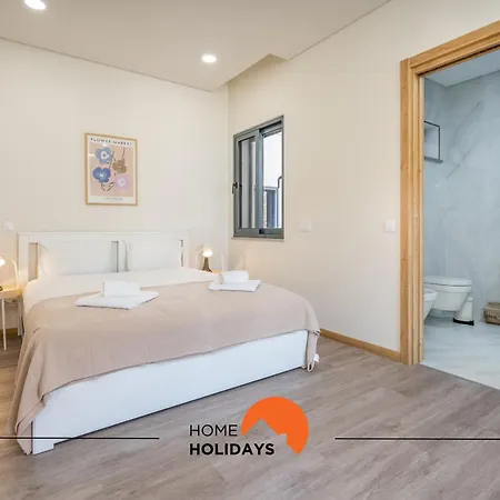 #234 Serenity Refuge W Balcony And Pool Apartment